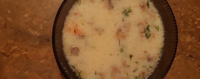 Сирний суп з курячим філе та грибами
